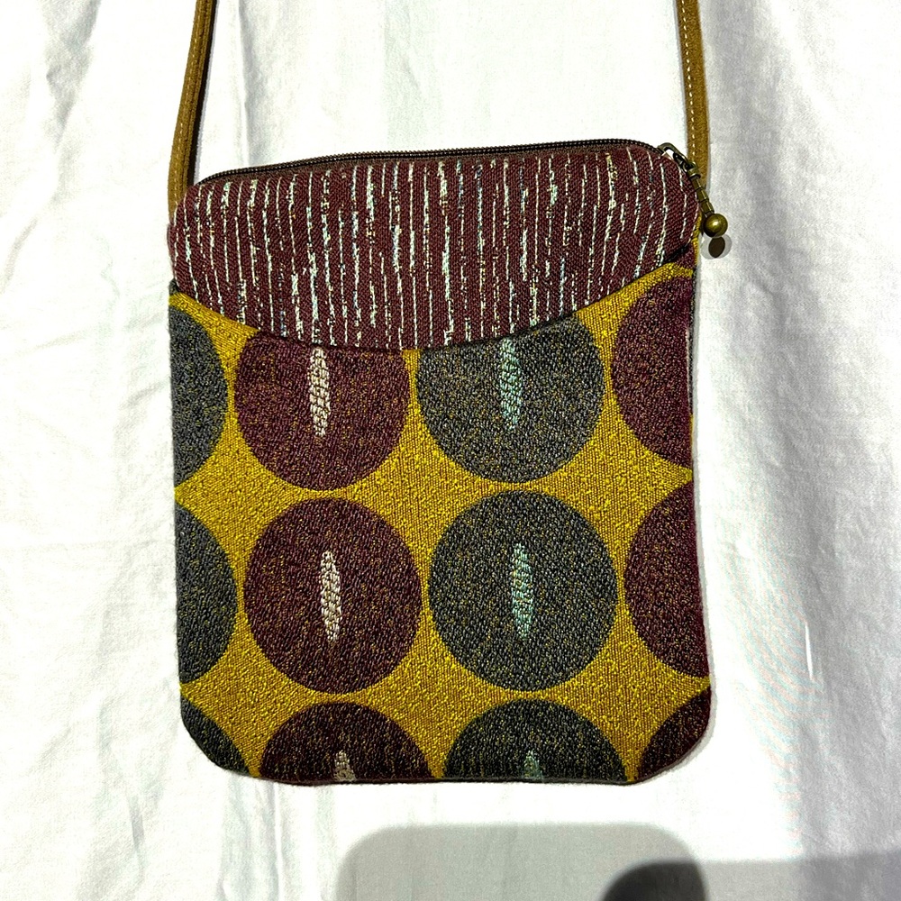 Maruka Crossbody